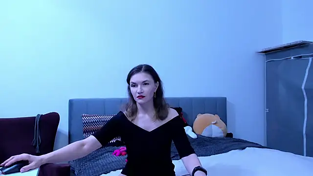 Katherine Twilight online show from November 2025 03:45:02 PM