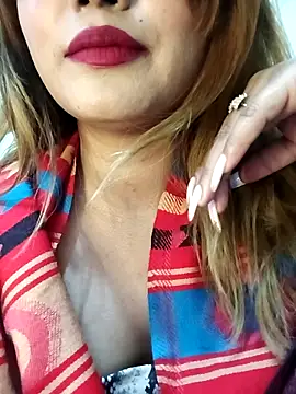 alexa cam44 online show from November 2025 07:02:02 PM