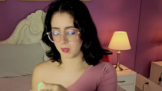 LiLLiAnderson online show from November 2025 11:42:02 AM