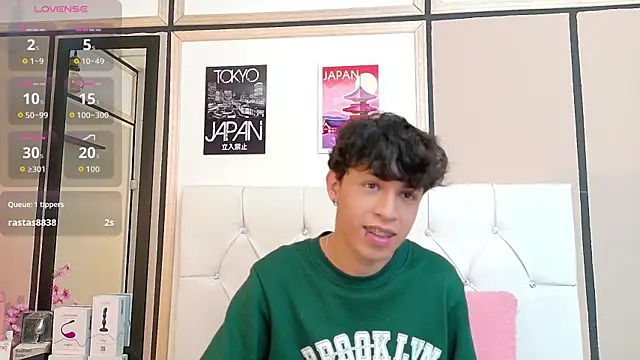 Axel  Evans online show from November 2025 12:37:02 PM