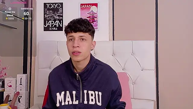 Axel  Evans online show from November 2025 12:41:02 PM