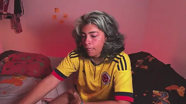 Snapshot of Andrewpetrikov_ chatting on September 2025 07:14:02 PM Andrewpetrikov online show from September 2025 07:14:02 PM