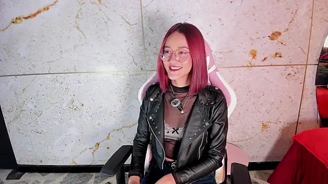 daphne courtis online show from September 2025 03:17:02 AM