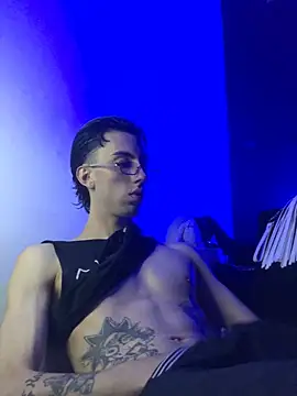 redmen69 online show from March 2026 03:56:02 AM