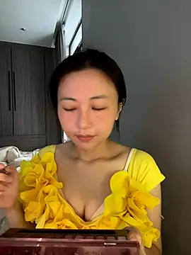 haiyan125216 online show from December 2025 07:38:01 AM