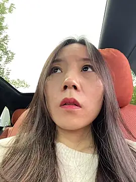 Snapshot of xinmeng-000 chatting on October 2025 04:37:01 AM xinmeng-000 online show from October 2025 04:37:01 AM