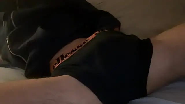 Snapshot of optingwalk25 chatting on December 2025 11:36:02 PM optingwalk25 online show from December 2025 11:36:02 PM