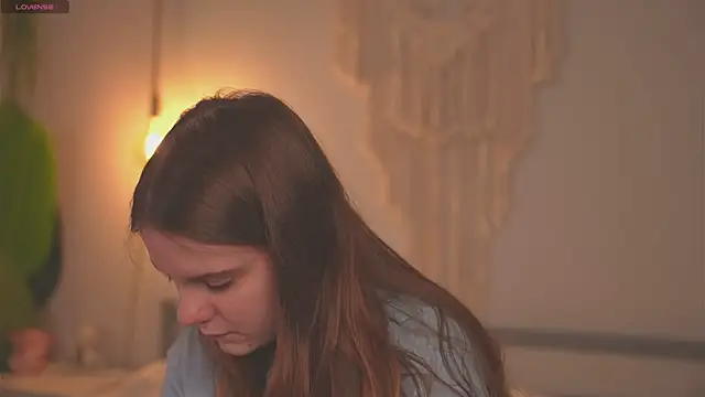 Lu  Lane online show from October 2025 08:17:01 AM