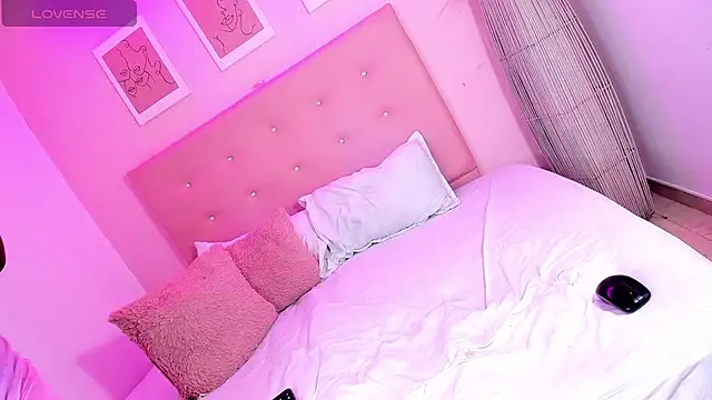 ANNIE DOLCE  online show from November 2025 12:16:02 PM