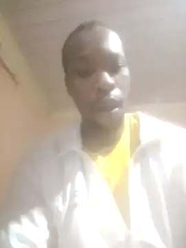 Snapshot of KingBonga chatting on September 2025 01:42:01 AM KingBonga online show from September 2025 01:42:01 AM