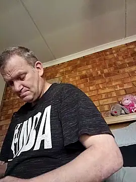 wallacelegend online show from November 2025 06:57:01 AM