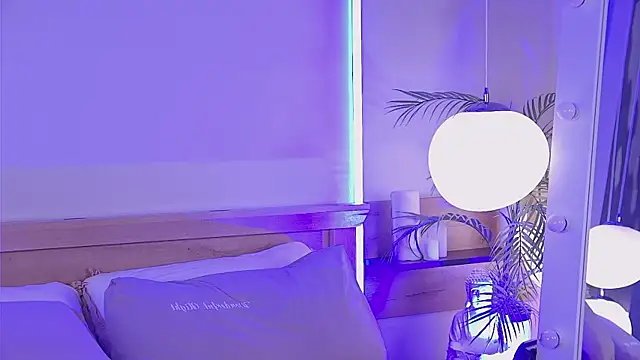 MiaEuphoria  online show from February 2026 04:20:01 AM