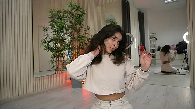 EmmaBlanco online show from October 2025 07:25:02 PM