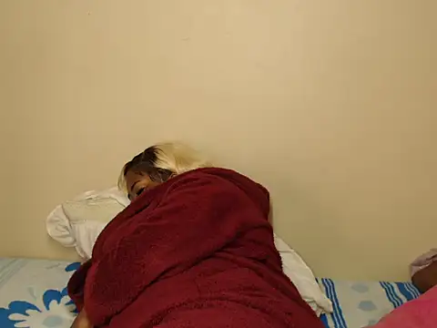 Snapshot of SexyEbonyy_ chatting on October 2025 05:28:01 AM SexyEbonyy online show from October 2025 05:28:01 AM