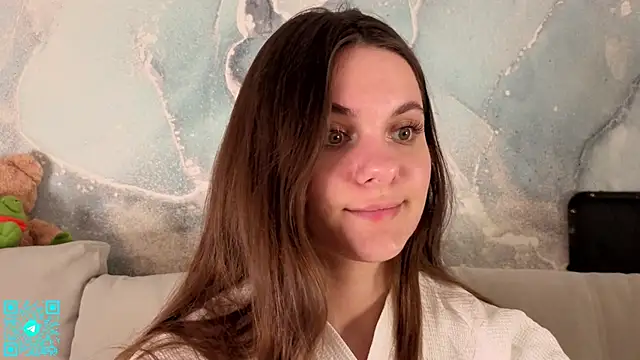 Snapshot of chloemilka chatting on May 2026 05:20:02 PM chloemilka online show from May 2026 05:20:02 PM