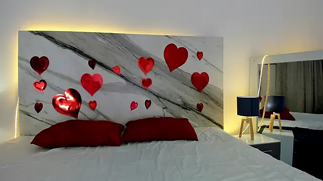 Snapshot of thamiina_ chatting on February 2026 07:18:01 PM thamiina online show from February 2026 07:18:01 PM