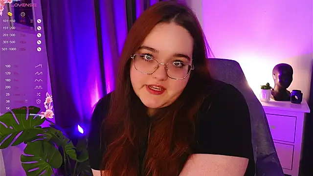 Neko Moor online show from November 2025 08:44:01 PM