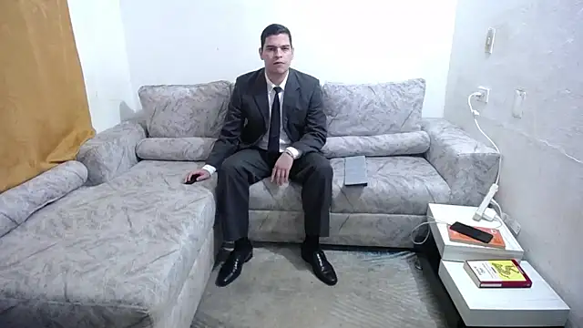 Victor Maitland online show from October 2025 03:31:01 AM