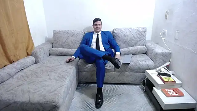 Snapshot of Victor_Maitland chatting on June 2026 04:01:02 AM Victor Maitland online show from June 2026 04:01:02 AM