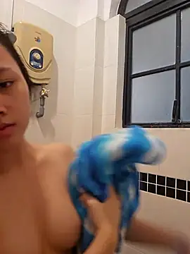 lirz06 online show from October 2025 10:49:01 AM