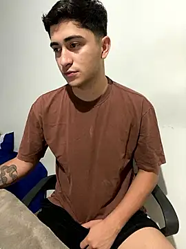 Tavinho067 online show from January 2026 04:15:01 AM