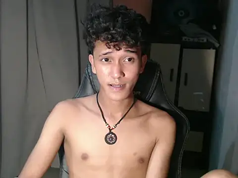 kenbigcockxx online show from October 2025 11:57:02 AM