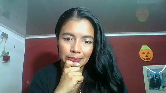 Snapshot of DianaOchoa_ chatting on November 2025 04:01:02 AM DianaOchoa online show from November 2025 04:01:02 AM