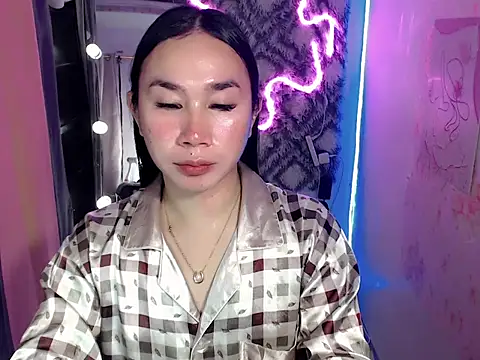 in yourdreamstarxx online show from January 2026 04:45:01 PM