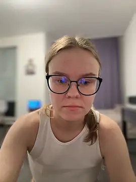  CherryBloom  online show from October 2025 04:02:02 PM