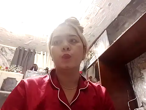 Snapshot of blonditax1111 chatting on October 2025 07:16:01 AM blonditax1111 online show from October 2025 07:16:01 AM