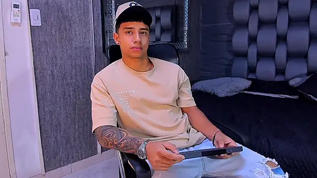 jaze bradley online show from September 2025 11:23:02 AM