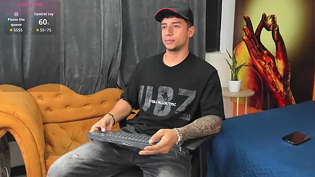 jaze bradley online show from October 2025 11:20:02 AM