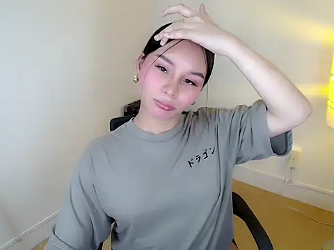 holly tabby online show from January 2026 09:07:02 PM