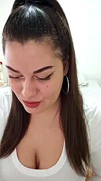 Larissa4U online show from November 2025 03:07:02 PM