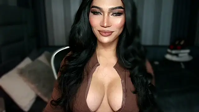 Snapshot of Huntress_xxx chatting on November 2025 12:57:01 AM Huntress xxx online show from November 2025 12:57:01 AM