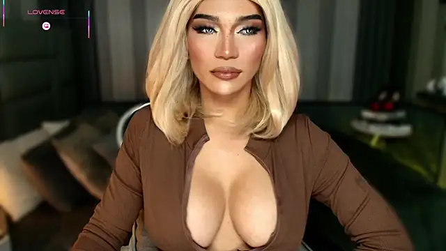 Snapshot of Huntress_xxx chatting on December 2025 12:26:02 AM Huntress xxx online show from December 2025 12:26:02 AM