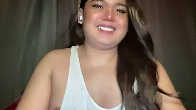 Snapshot of RedHead_Thalia chatting on February 2026 05:42:02 PM RedHead Thalia online show from February 2026 05:42:02 PM
