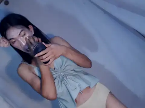 xyourdreamtrans online show from December 2025 02:52:02 AM