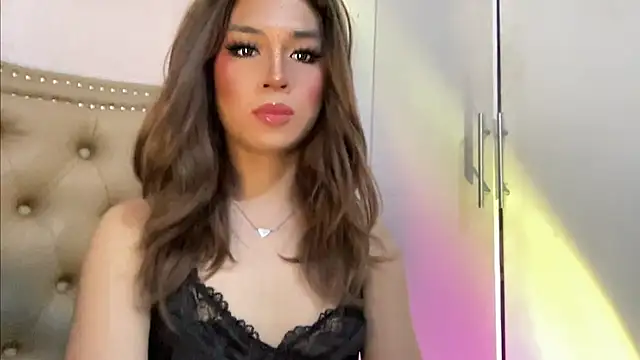 solana imani online show from November 2025 06:17:01 PM