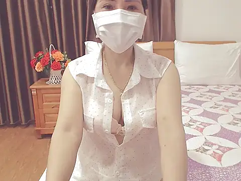 ruby 8x online show from October 2025 07:33:01 PM