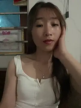 Snapshot of oneyou_400 chatting on May 2026 11:25:01 AM oneyou 400 online show from May 2026 11:25:01 AM