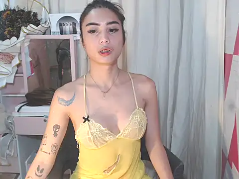 miss-miya online show from November 2025 11:17:01 PM