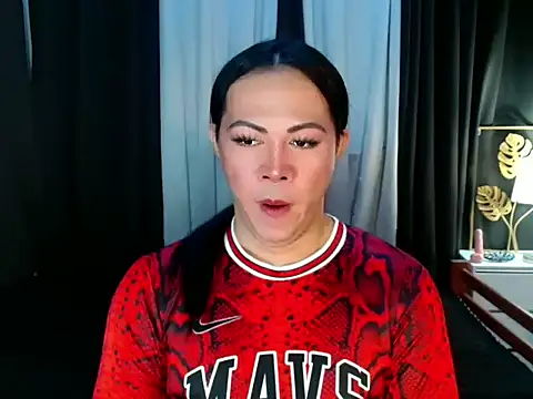 Snapshot of _Carmilla chatting on September 2025 11:54:02 AM  Carmilla online show from September 2025 11:54:02 AM