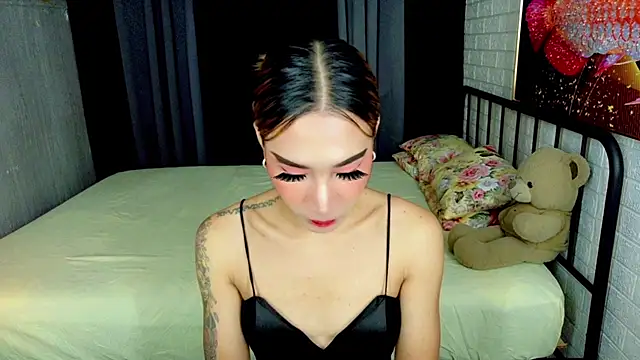 Snapshot of TRANSGODDESSA chatting on October 2025 08:06:02 PM TRANSGODDESSA online show from October 2025 08:06:02 PM