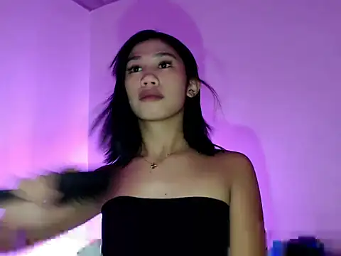 Snapshot of Maxine_Sucks chatting on October 2025 12:38:01 PM Maxine Sucks online show from October 2025 12:38:01 PM
