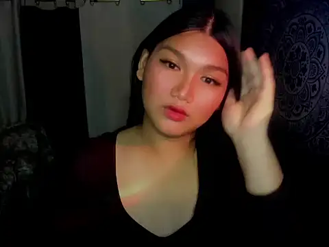 Lou heart online show from December 2025 04:14:02 PM