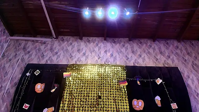 wensheng  online show from September 2025 07:15:02 PM