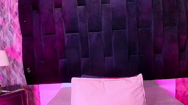 wensheng  online show from October 2025 07:11:02 PM