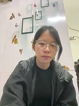 meomeo2k6 online show from October 2025 01:56:02 PM