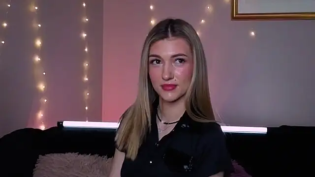 BeatrixGummer online show from November 2025 08:22:01 PM